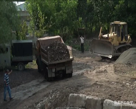 Tovuzun cəbhəyanı kəndində yararsız vəziyyətdə olan körpünün təmirinə başlanılıb