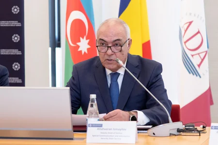 Kiberdiplomatiya üzrə Tvinniq Mərkəzində rəhbər şəxslər üçün təlim keçirilib