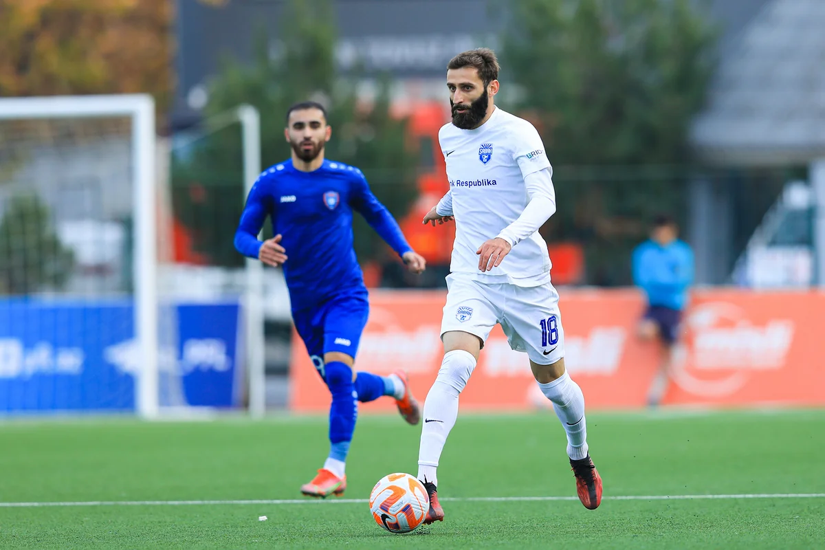 Gürcüstanlı futbolçu Azərbaycan çempionatlarında 100-cü oyununu keçirib