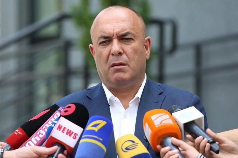 Gürcüstanın tanınmış azərbaycanlı müxalifətçisi siyasətdən gedib