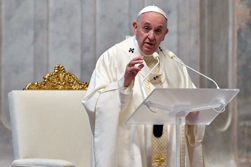 Media: Roman Pope Francis may quit papacy