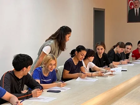 AMADA Azərbaycan qılıncoynatma millisinin üzvləri üçün maarifləndirmə seminarı keçirib
