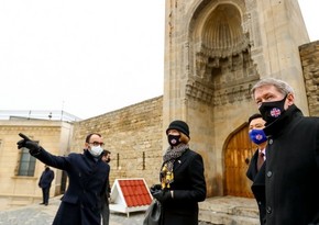 British Minister visits Icheri Sheher