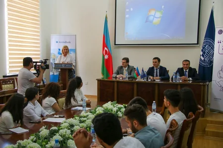 AccessBank və UNEC növbəti birgə layihəsinə yekun vurub