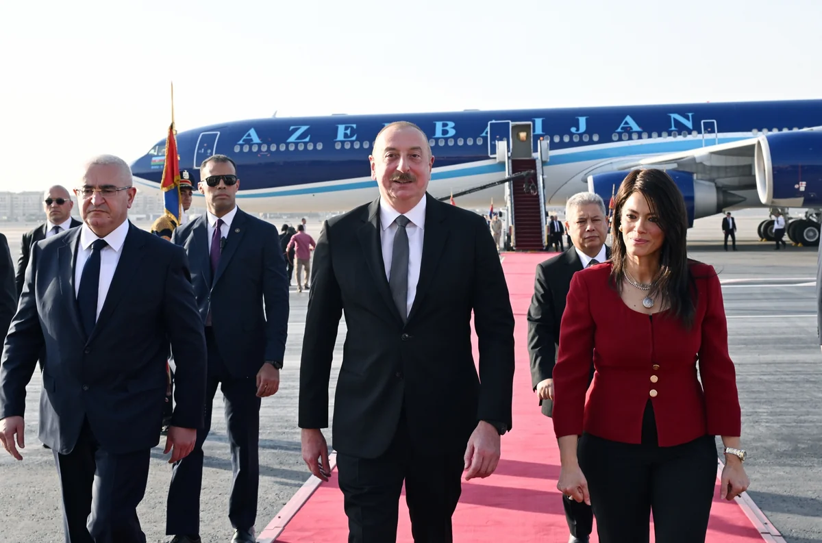 Azərbaycan Prezidenti İlham Əliyev Misirdə rəsmi səfərdədir