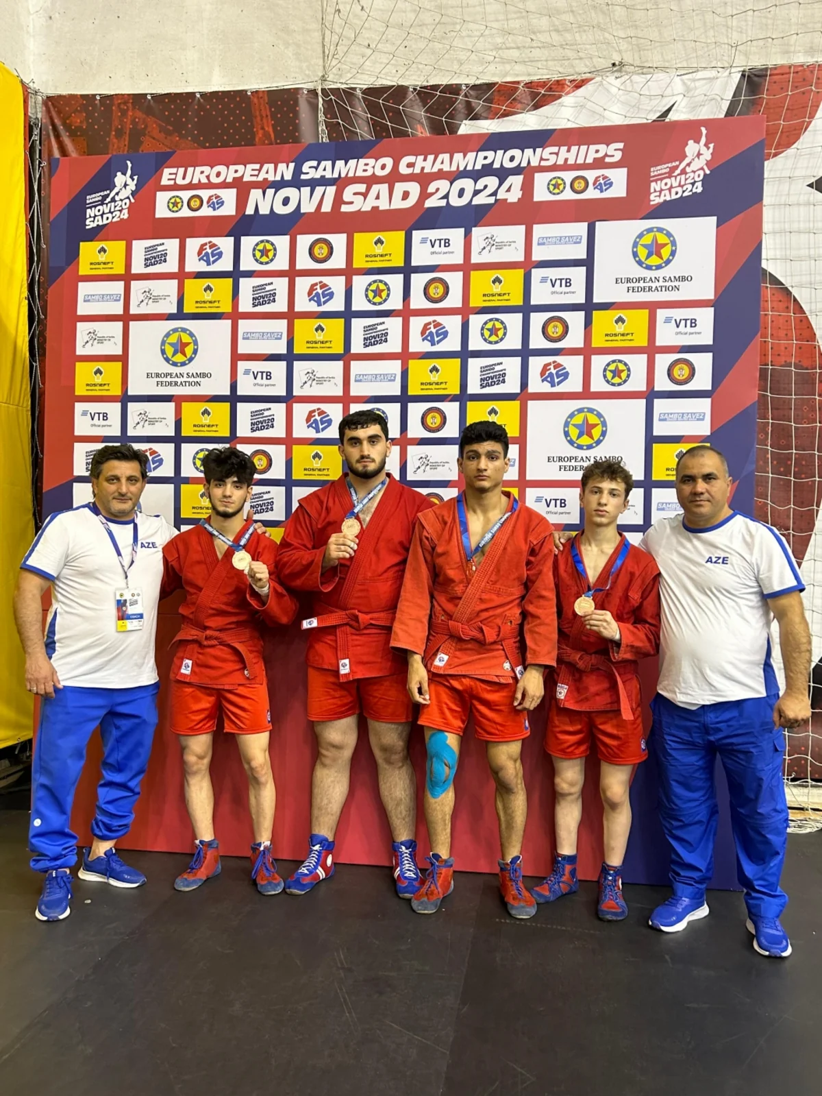Azərbaycanın gənc və yeniyetmə samboçuları Avropa çempionatında 7 medal qazanıblar