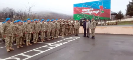 Azad edilmiş ərazilərdə hərbçilərlə görüşlər keçirilib