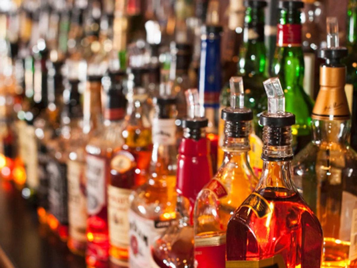Azerbaijan raises cost of alcoholic beverage imports by over 16%