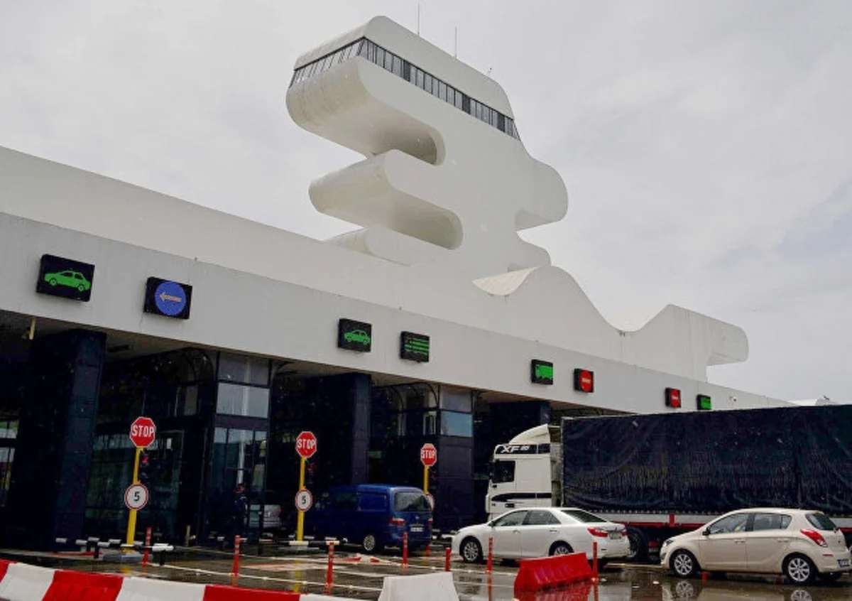 Gürcüstana 2,5 kq qaçaq qızıl keçirmək istəyən Azərbaycan vətəndaşı saxlanılıb