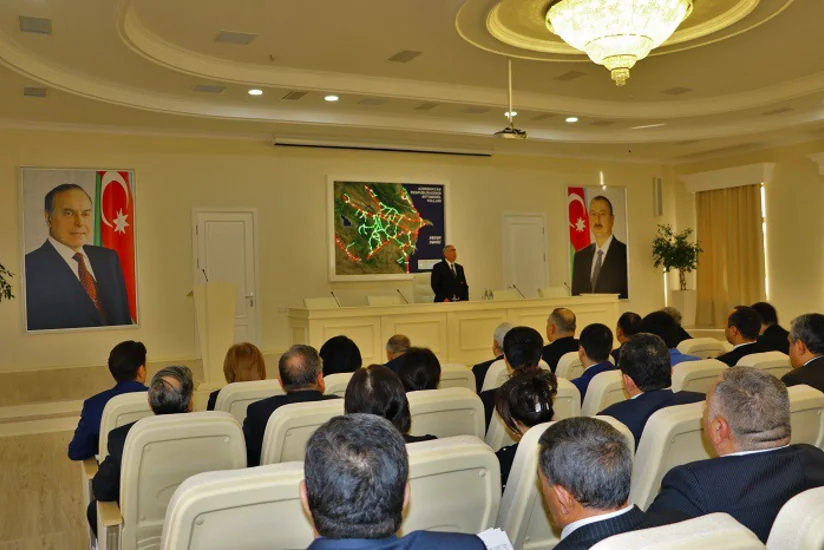 Azəravtoyol ötən il yolların salınmasında  61 min ton bitum və mazutdan istifadə edib