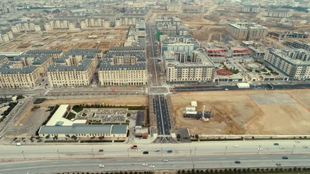 Prezident İlham Əliyev “Bakı Ağ Şəhər”də görülən və görüləcək işlərlə tanış olub