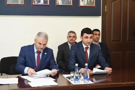 Gənclər QHT yaratmaq üçün nazirə müraciət edib