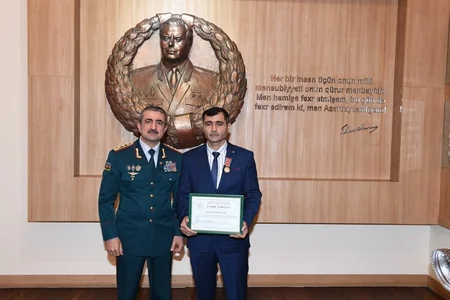 DSX rəisi Tehranda “Master Cup” beynəlxalq turnirində qələbə qazanan idmançılarla görüşüb