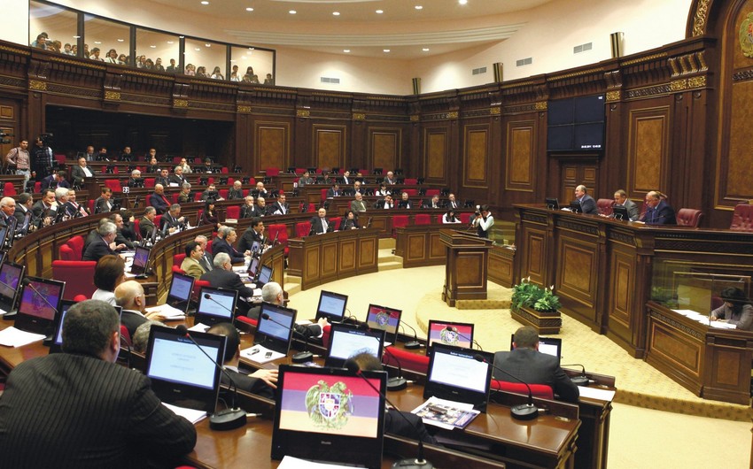 Paşinyan və Koçaryan deputatlıqdan imtina ediblər