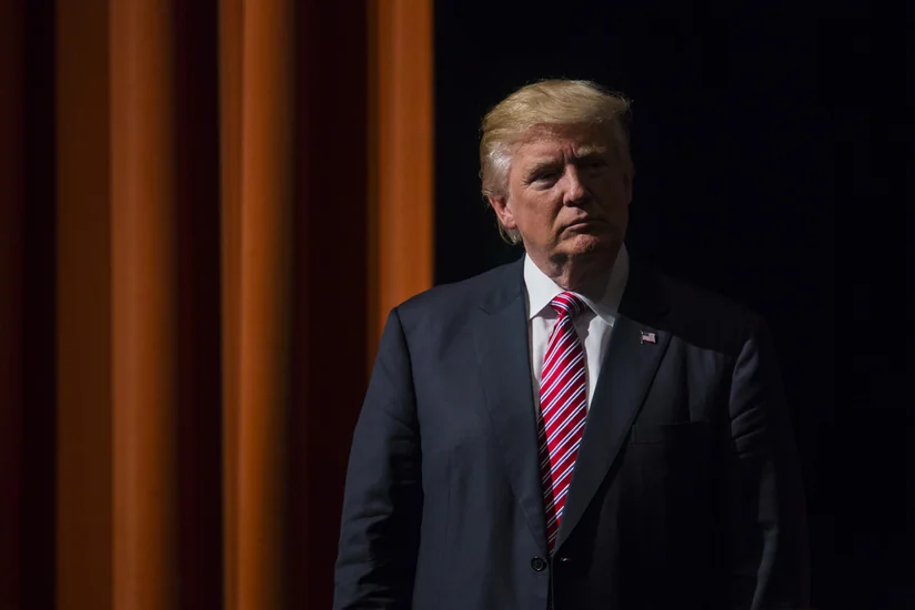 Donald Tramp illik əmək haqqını xeyriyyəçiliyə verəcək