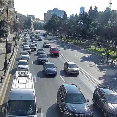 Bakının bir sıra yollarında tıxac müşahidə edilir - SİYAHI