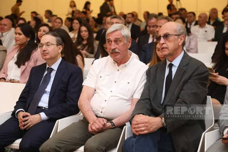 Heydər Əliyevin 100 illik yubileyinə həsr olunan “Dirçəliş. Başlanğıc” kitabının təqdimat mərasimi keçirilib