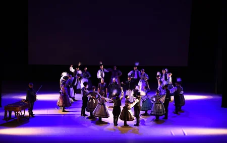 Heydər Əliyev Mərkəzində “Macarıstan günləri” çərçivəsində sərgi açılıb və qala konsert olub