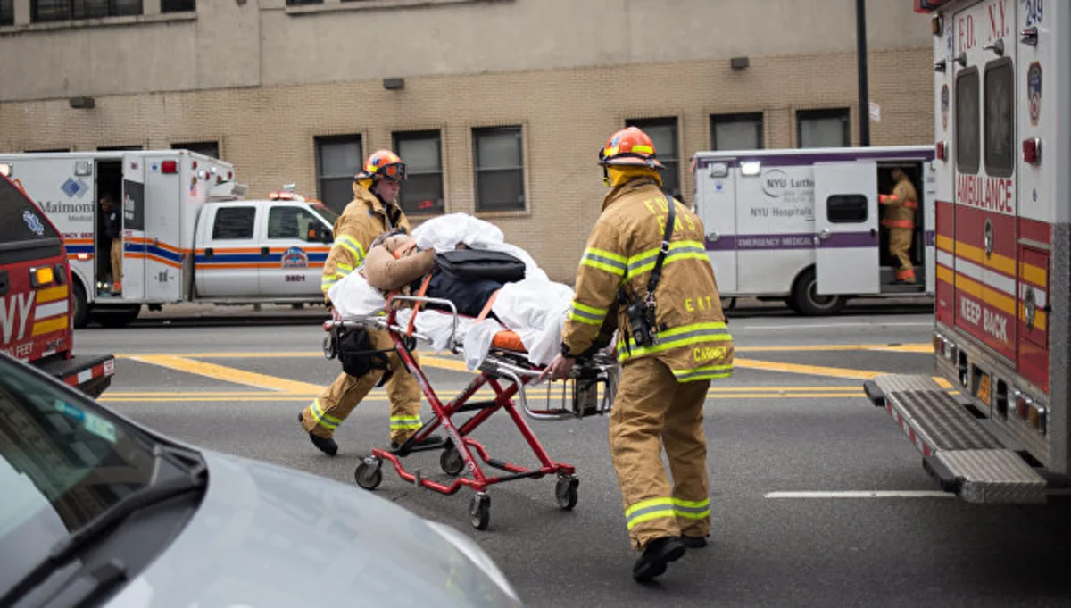 ABŞ-da sərnişin qatarının aşması nəticəsində xəsarət alanların sayı 103 nəfərə çatıb - YENİLƏNİB-2 - FOTO - VİDEO