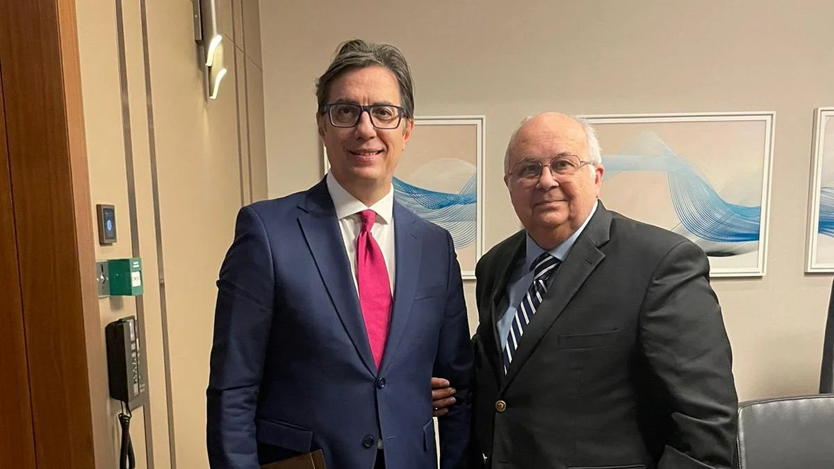 Nizami Gəncəvi Beynəlxalq Mərkəzinin həmsədri Şimali Makedoniyanın Prezidenti ilə görüşüb