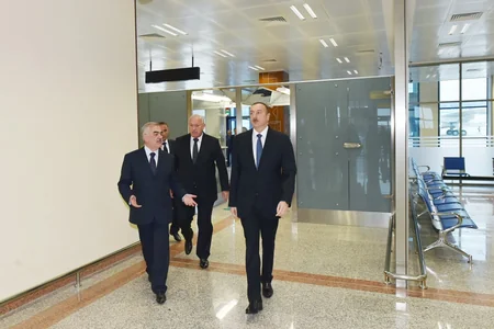 Prezident İlham Əliyev Naxçıvan Beynəlxalq Hava Limanının “Şərq Terminalı”nın yenidənqurmadan sonrakı vəziyyəti ilə tanış olub