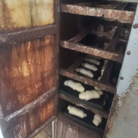 Bakıda qanunsuz işləyən unlu-qənnadı məmulatları müəssisəsi aşkarlanıb