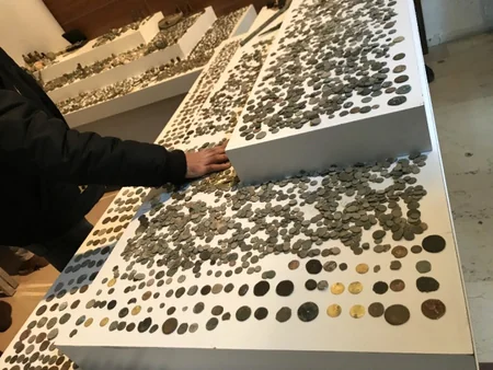 В Стамбуле у контрабандистов конфисковано более 26 тыс. предметов антиквариата