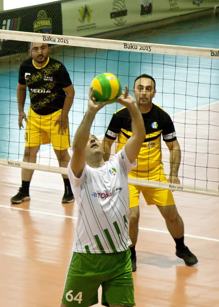 Voleybol üzrə Zəfər Kubokunda yarımfinalçılar müəyyənləşib