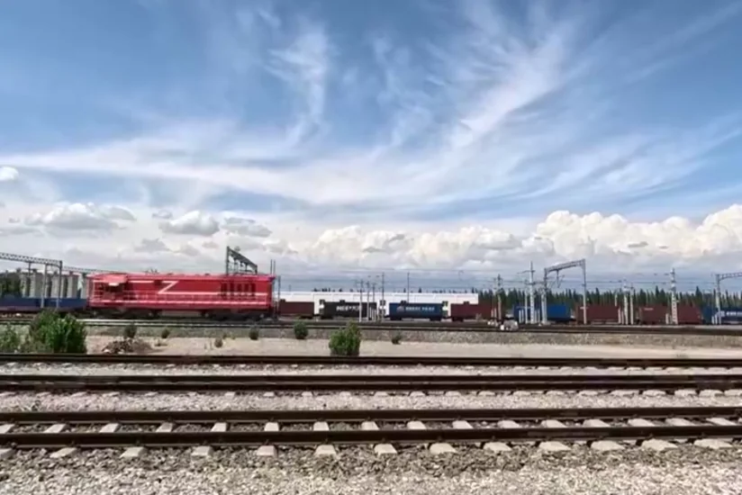 Lao Cai-Hanoi-Hai Phong railway expected to start construction in late 2025: Vietnamese PM