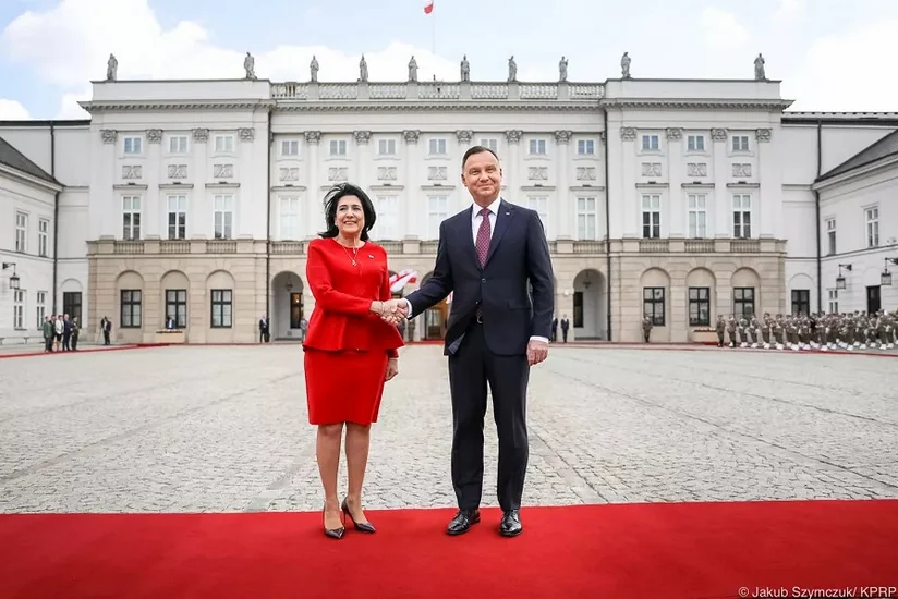 Президент Грузии встретится с польским коллегой в Варшаве