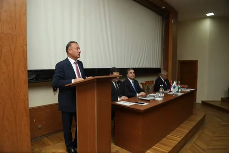 Gəncədə Heydər Əliyevin 100 illik yubileyinə həsr olunmuş regional konfrans keçirilib