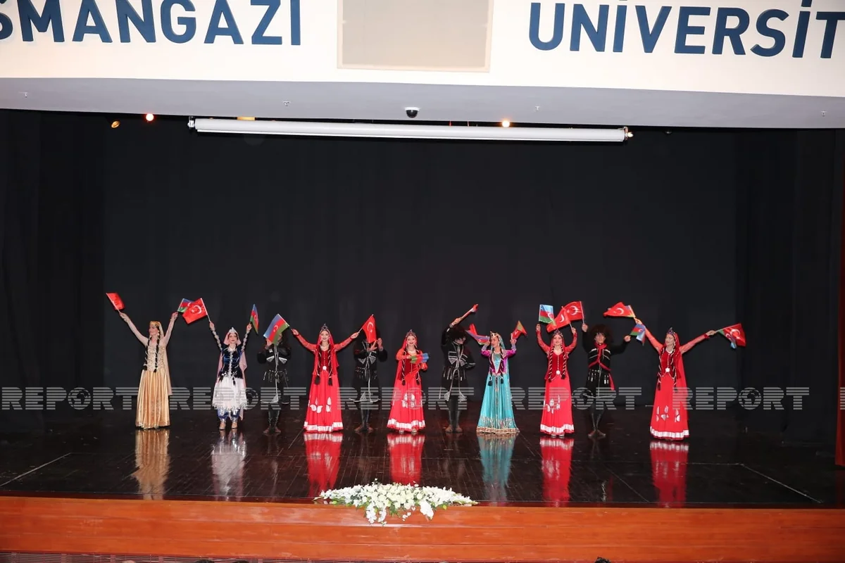 Əskişəhərdə Azərbaycan mədəniyyət və incəsənət günlərinin açılışı olub