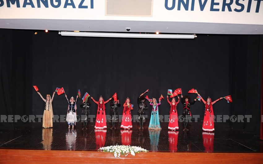 Əskişəhərdə Azərbaycan mədəniyyət və incəsənət günlərinin açılışı olub