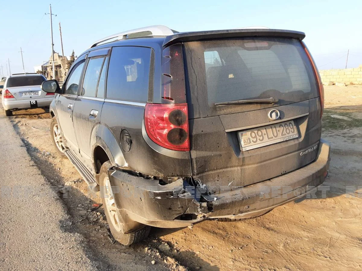 Abşeronda iki avtomobil toqquşdu