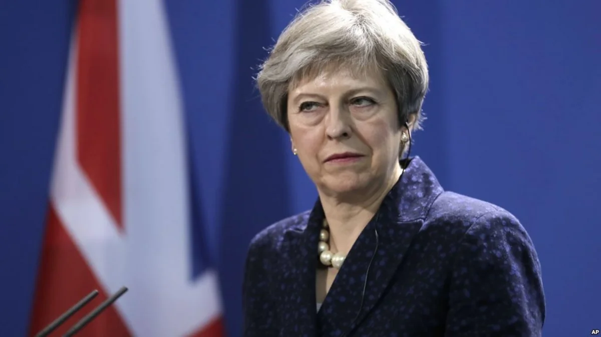 Britaniyada Meyə etimadsızlıq göstərilməsinə dair səsvermə təklifi rədd edilib