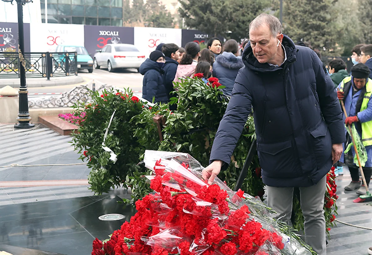 Gianni de Biasi visits memorial to Khojaly genocide victims