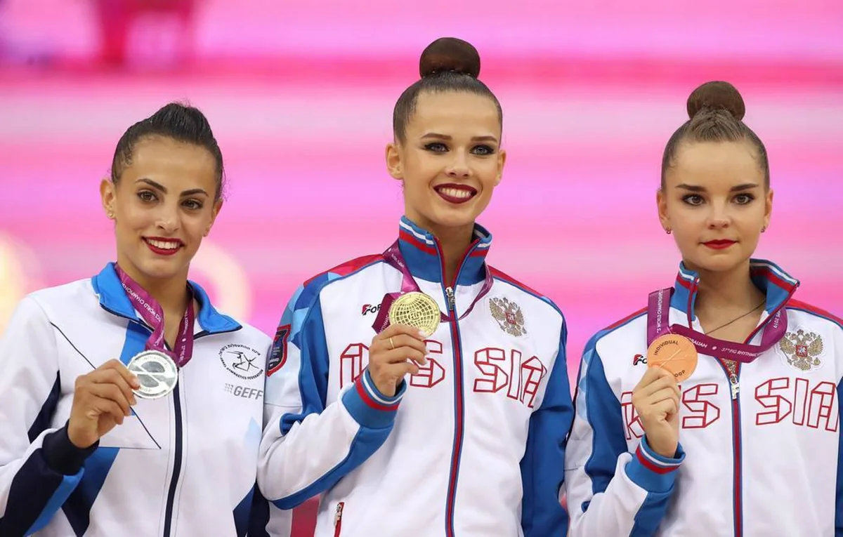 Putin Bakıda çempion olan gimnastları təbrik edib