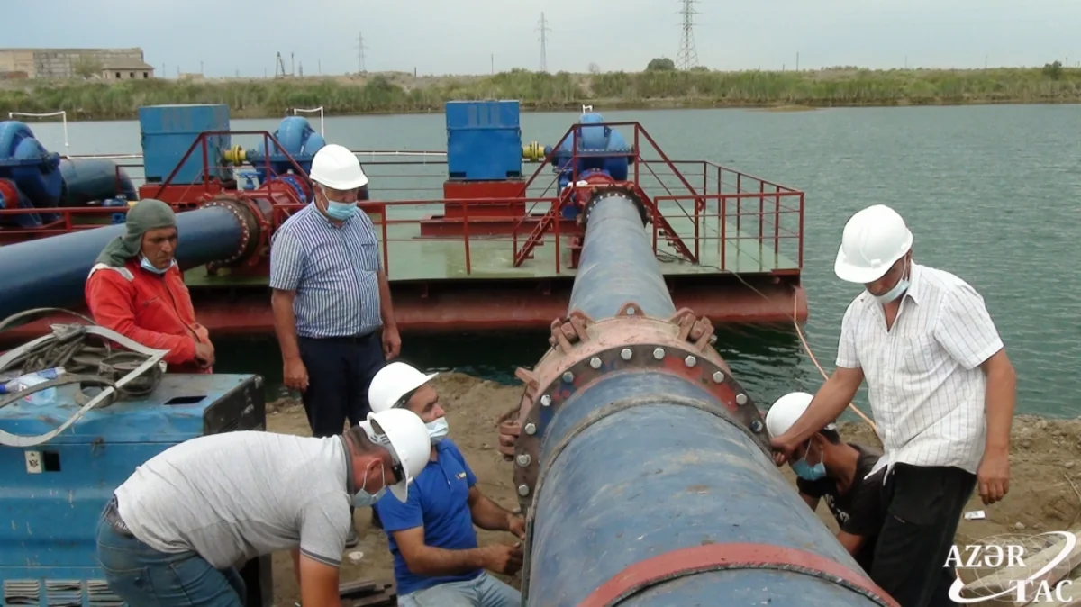 İmişlidəki göllərdən Baş Muğan kanalına su vurulmağa başlanıb