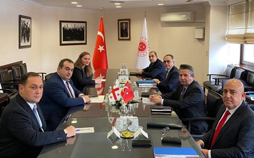 Türkiyə və Gürcüstan XİN rəsmiləri regional təhlükəsizliyi müzakirə ediblər