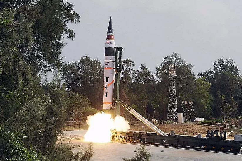 Индия провела успешные испытания баллистической ракеты Agni-1