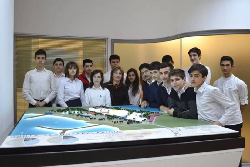 ​Məktəblilər Yüksək Texnologiyalar Parkının fəaliyyəti ilə tanış olub - FOTO
