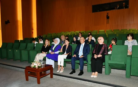 Azərbaycanın və Türkiyənin birinci xanımları Bakıdakı DOST İnklüziv İnkişaf və Yaradıcılıq Mərkəzi ilə tanış olublar - YENİLƏNİB