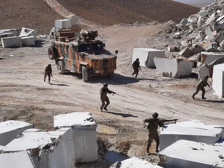 Azerbaijani, Turkish military conduct training ahead of joint drills