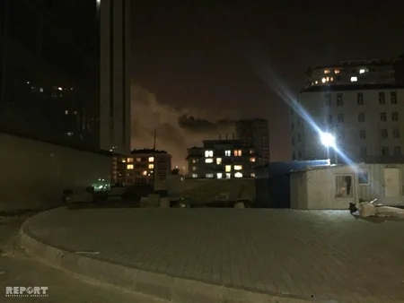 Bakıda yaşayış binasında baş vermiş yanğın zamanı 7 nəfər tüstüdən zəhərlənib - FOTO - YENİLƏNİB-2 - VİDEO