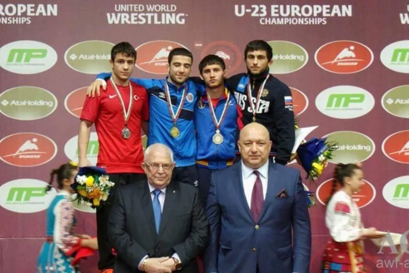 Azərbaycan güləşçiləri Avropa çempionatında 13 medal qazanıb