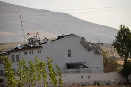 Türkiyədə kamikadze hücumu: 2 ölü, 24 yaralı - FOTO