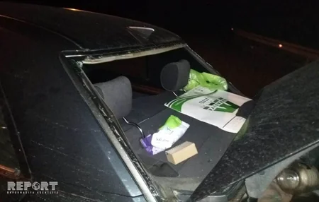 Hava limanı yolunda iki maşın toqquşub - VİDEO