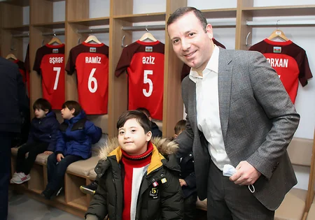 Daun sindromlu uşaqlar üçün yeni il şənliyi keçirilib