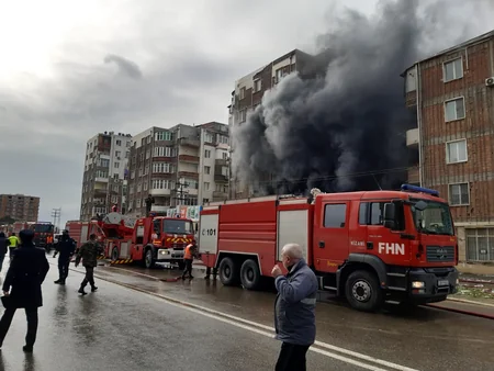 Abşeronda yaşayış binasındakı yanğın söndürülüb - YENİLƏNİB-2