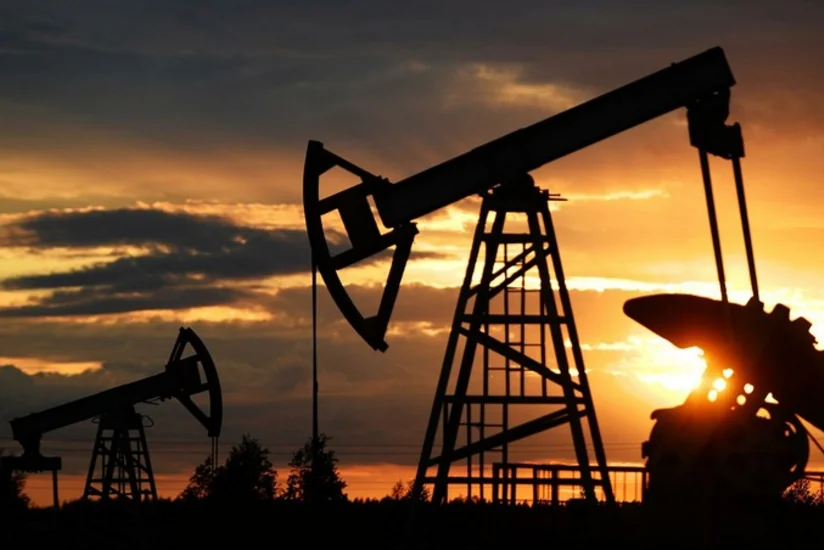 Мировые цены на нефть подешевели в рамках коррекции